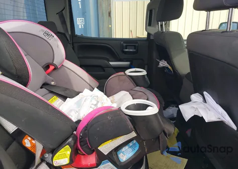 2015 Chevrolet Silverado 1500 1Lt из США, поврежденный, VIN 3GCUKREC0FG431168